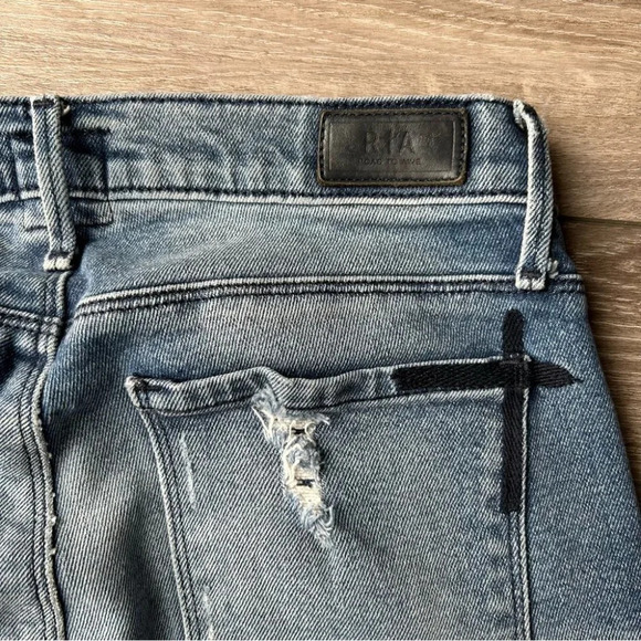 RtA ROAD  TO AWE Icon Distressed Skinny Jeans - Picture 16 of 16